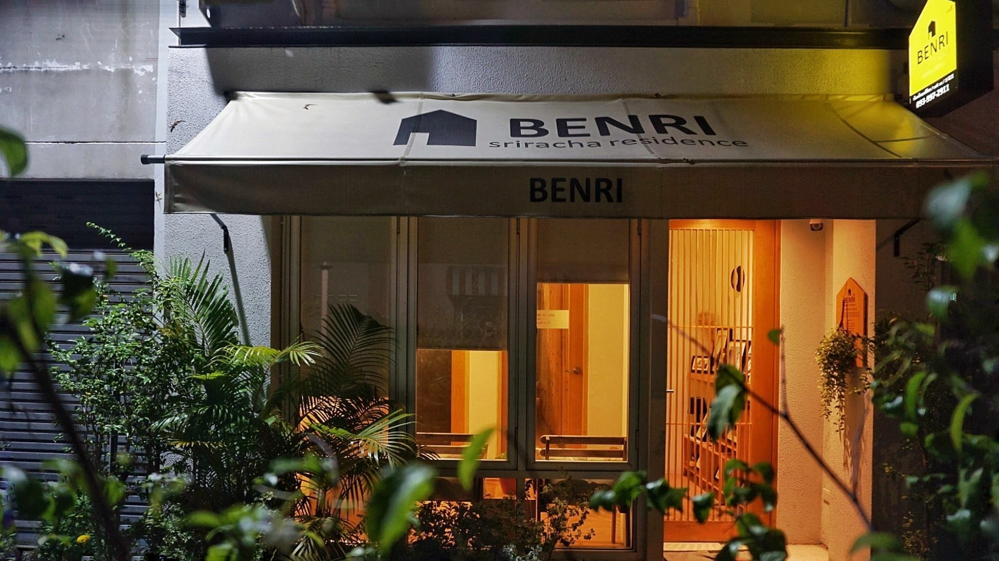 Benri Sriracha Residence Si Racha Exterior photo
